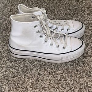 Used Converse Women's Chuck Taylor All Star Platform High-Top Sneaker